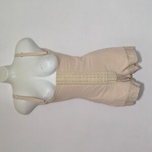 ShapeRx Shapewear Under Bust Adjustable Snap front Open Crotch Nude Medium NEW